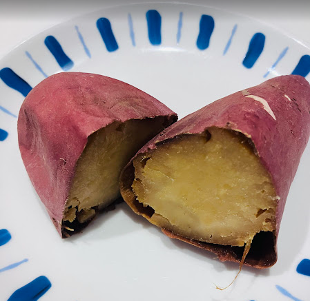 オーブン140度で3時間焼いてラップし冷蔵庫で一晩寝かせた紅はるかの焼き芋